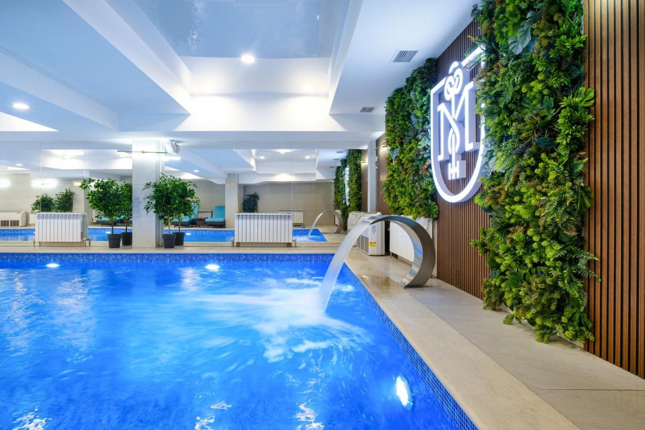 Grand Mildom Hotel Almaty Bagian luar foto